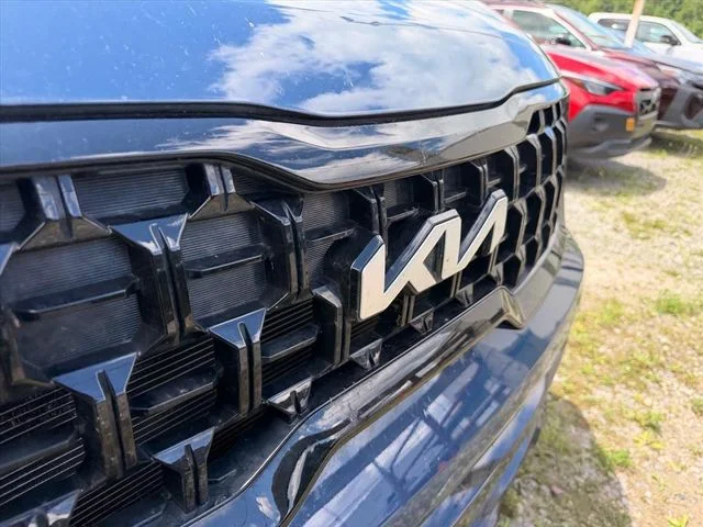 Used 2024 Black Kia EX X-Line image 34