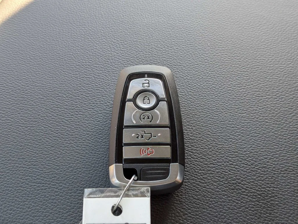 New 2027 Agate Black Metallic Ford F-250® Lariat® image 26