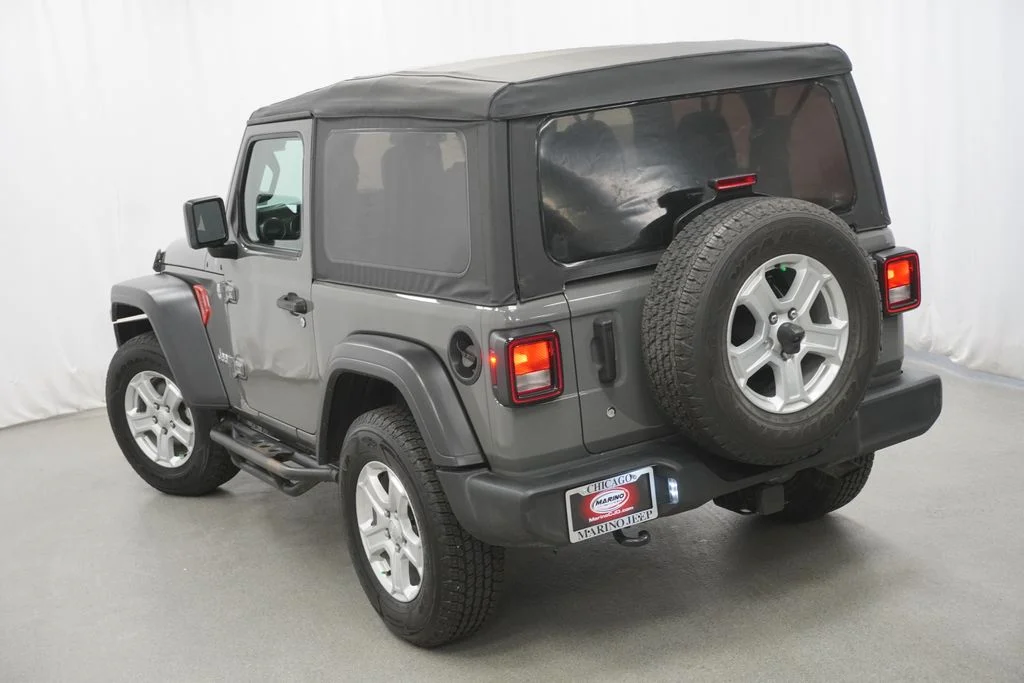 Used 2019 Gray Jeep Sport S image 12