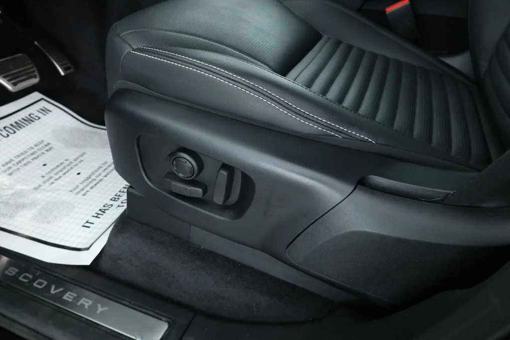 2024 Land Rover Discovery Dynamic SE - Photo 10