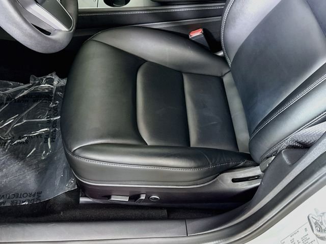 Used 2022 White Tesla Long Range image 18