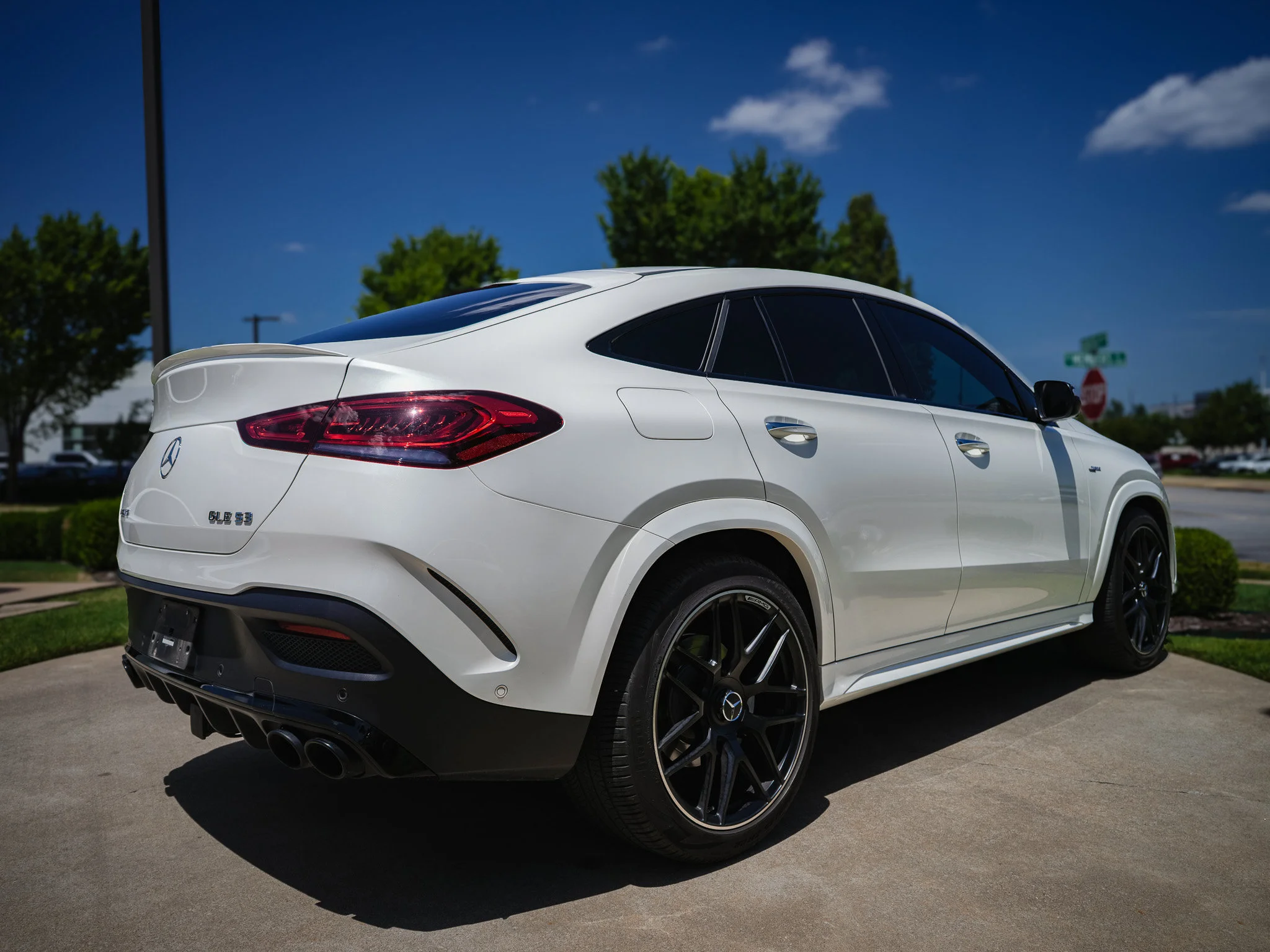 Used 2022 Diamond White Mercedes-Benz GLE 53 AMG® image 7