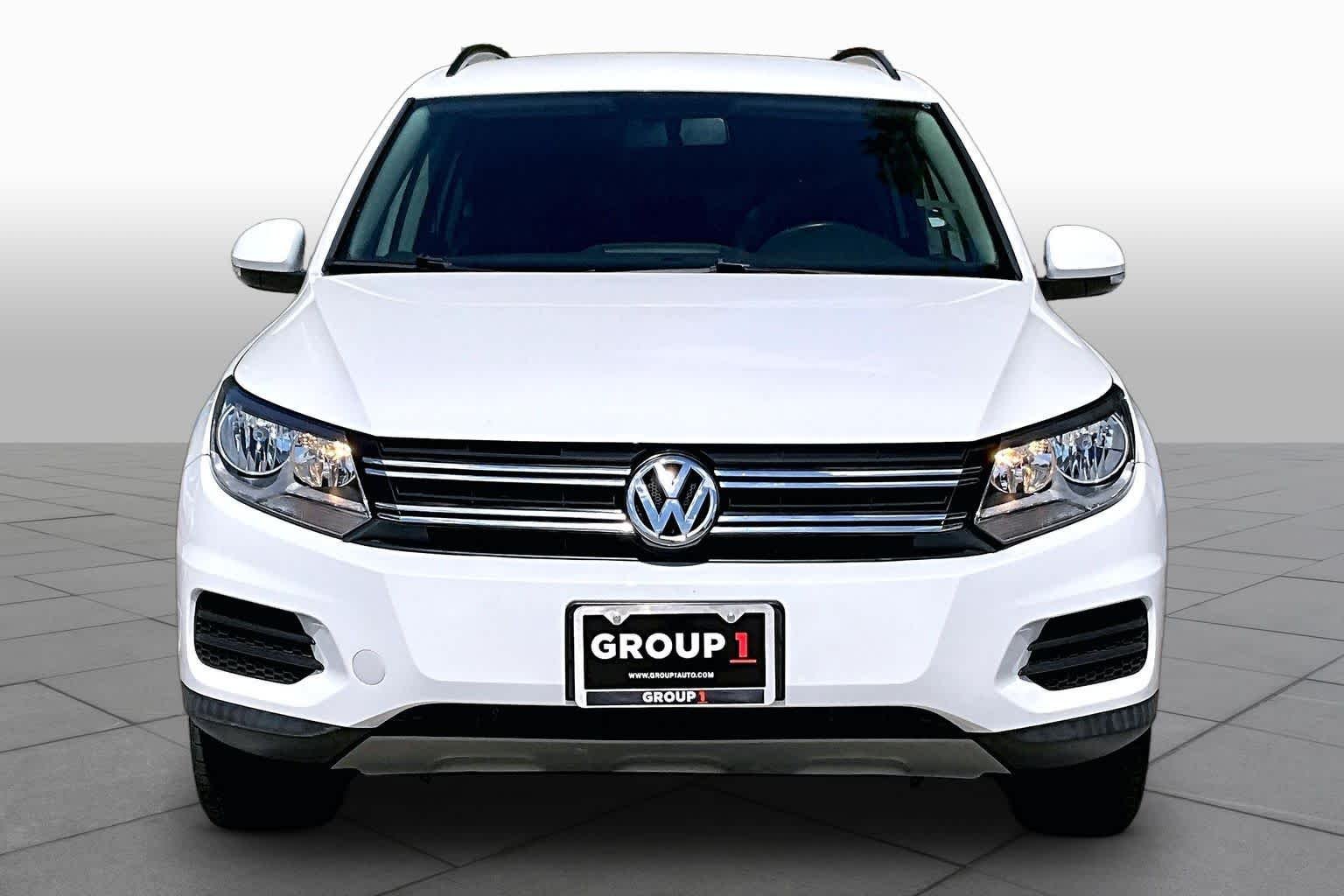 Used 2018 Pure White Volkswagen  image 4