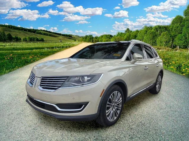 Certified Used 2018 White Lincoln Reserve image 3