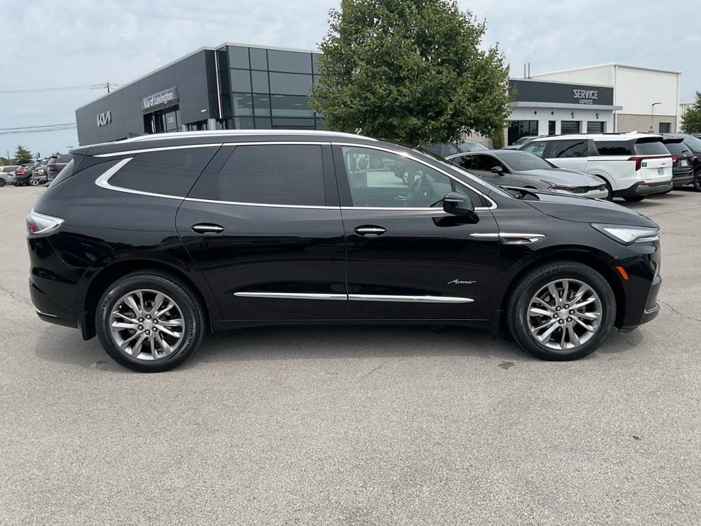 Used 2022 Ebony Twilight Metallic Buick Avenir image 11