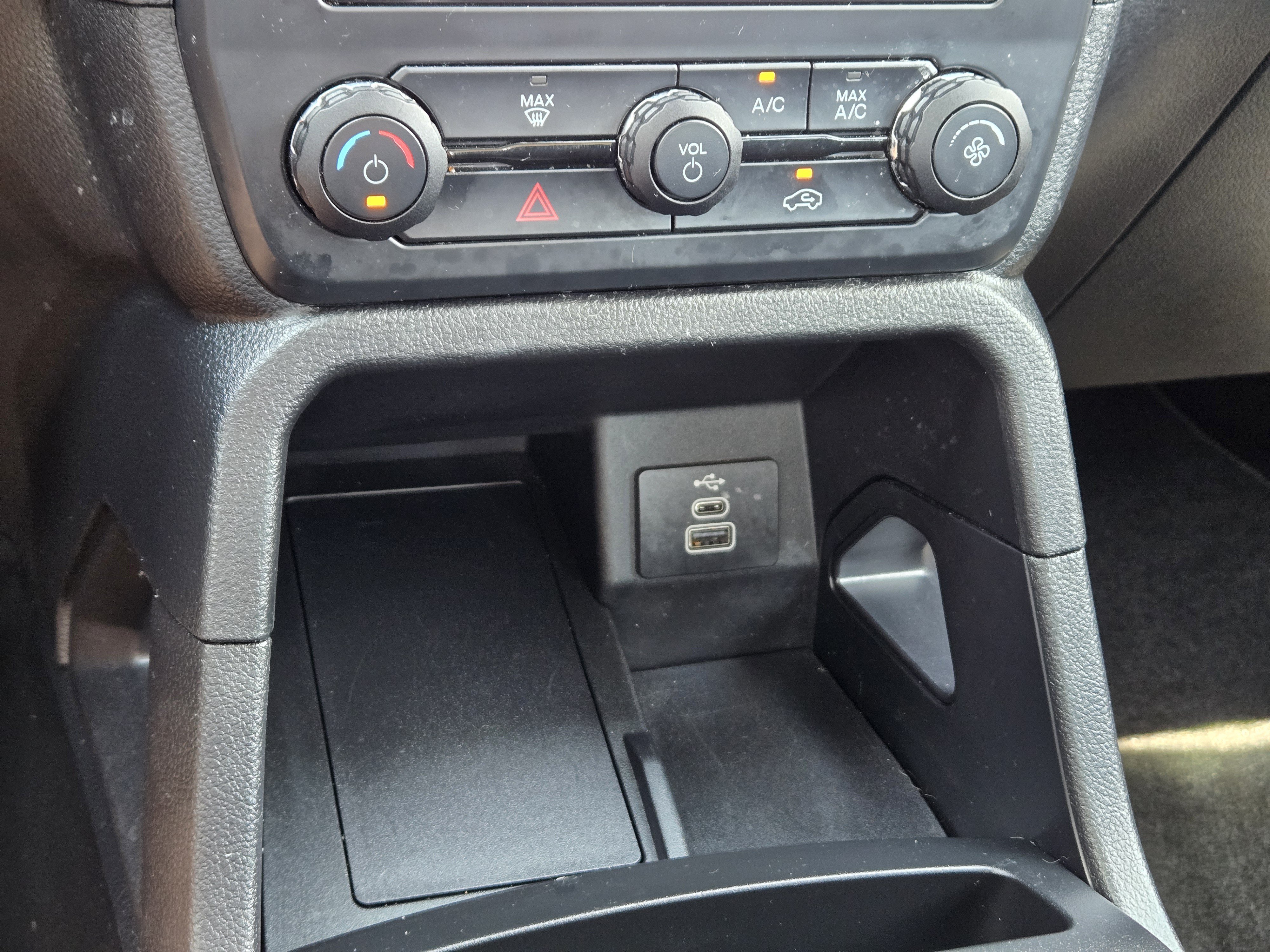 Certified Used 2025 Oxford White Ford XL image 28