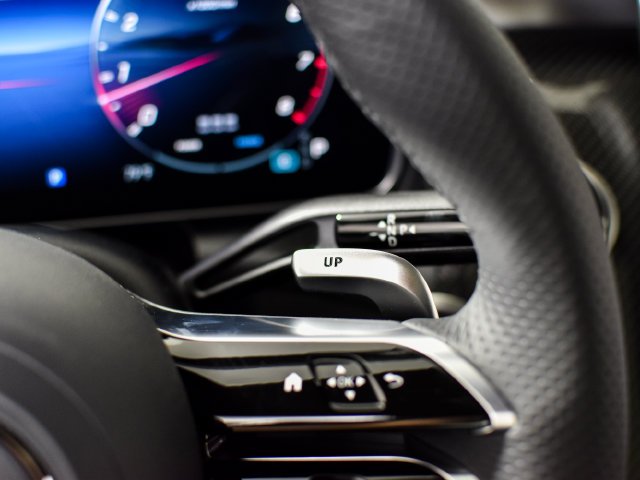 New 2027 Cirrus Silver Metallic Mercedes-Benz GLC 53 image 29