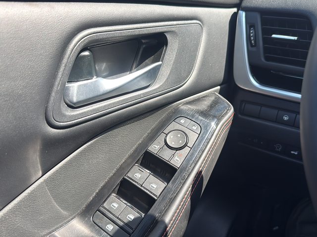 Used 2025 Gray Nissan Rock Creek image 27