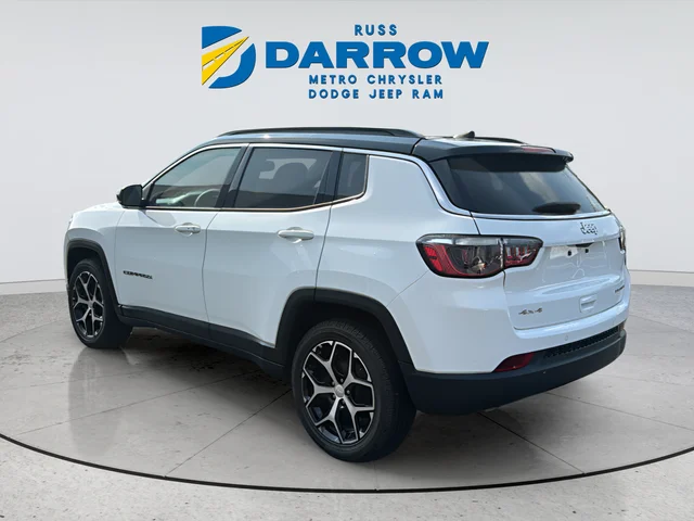 Used 2024 White Jeep Limited image 3