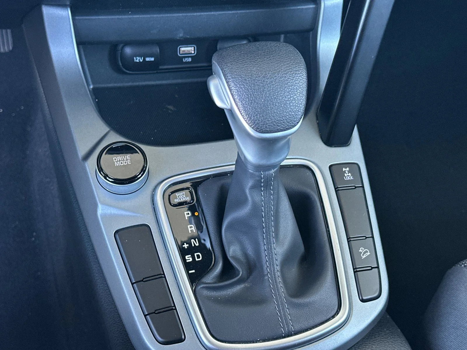 2025 Kia Seltos LX - Photo 20