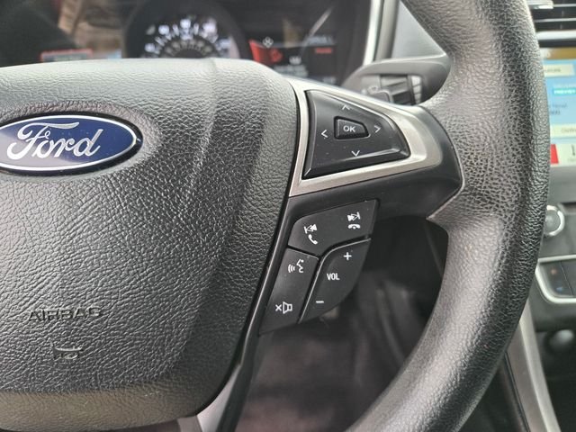 Used 2017 Red Ford SE image 18