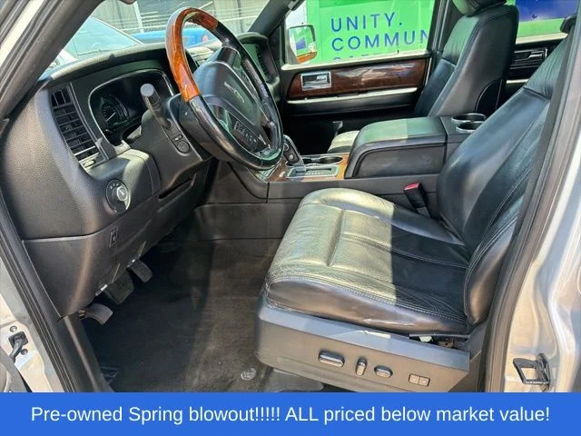 Used 2016 Silver Lincoln Select image 22