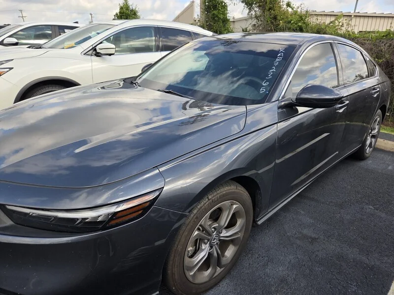 Used 2024 Meteorite Gray Metallic Honda EX image 5