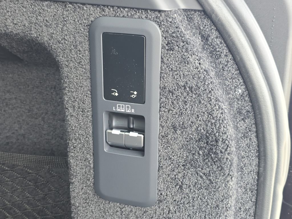 2025 Land Rover Range Rover SE - Photo 14