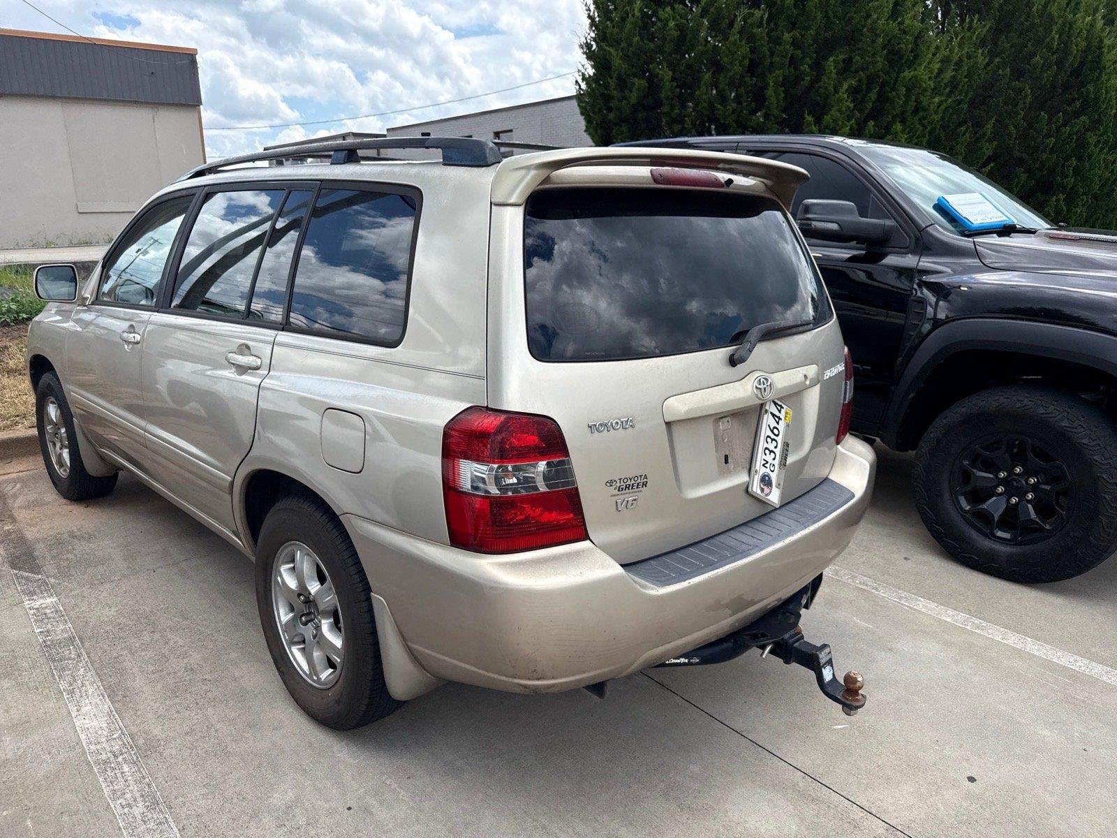 Used 2007 SONORA GOLD PEARL TOYOTA  image 9
