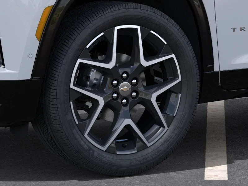 New 2026 Polar White Tricoat Chevrolet High Country image 9