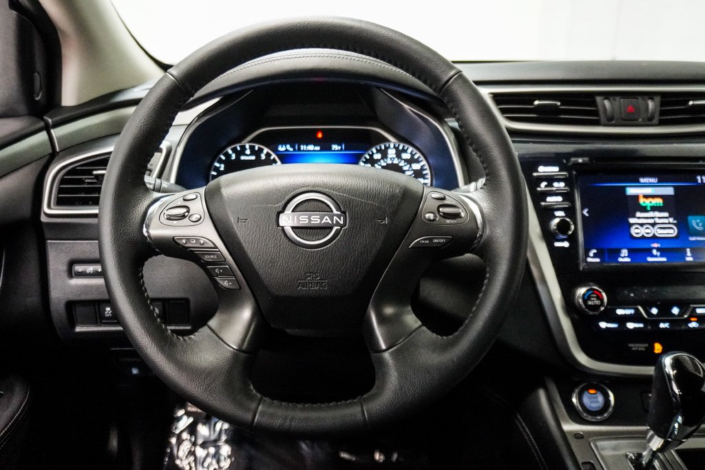 Used 2023 Gray Nissan SV image 12