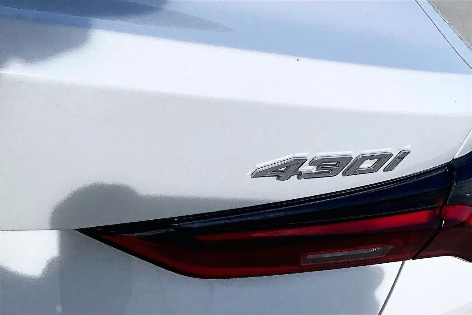 Used 2024 Alpine White BMW 430i image 8