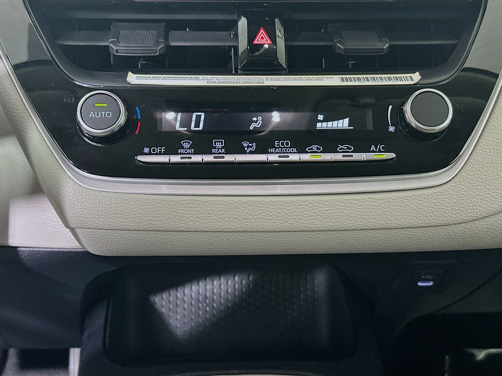 Used 2024 Ice Toyota LE image 22