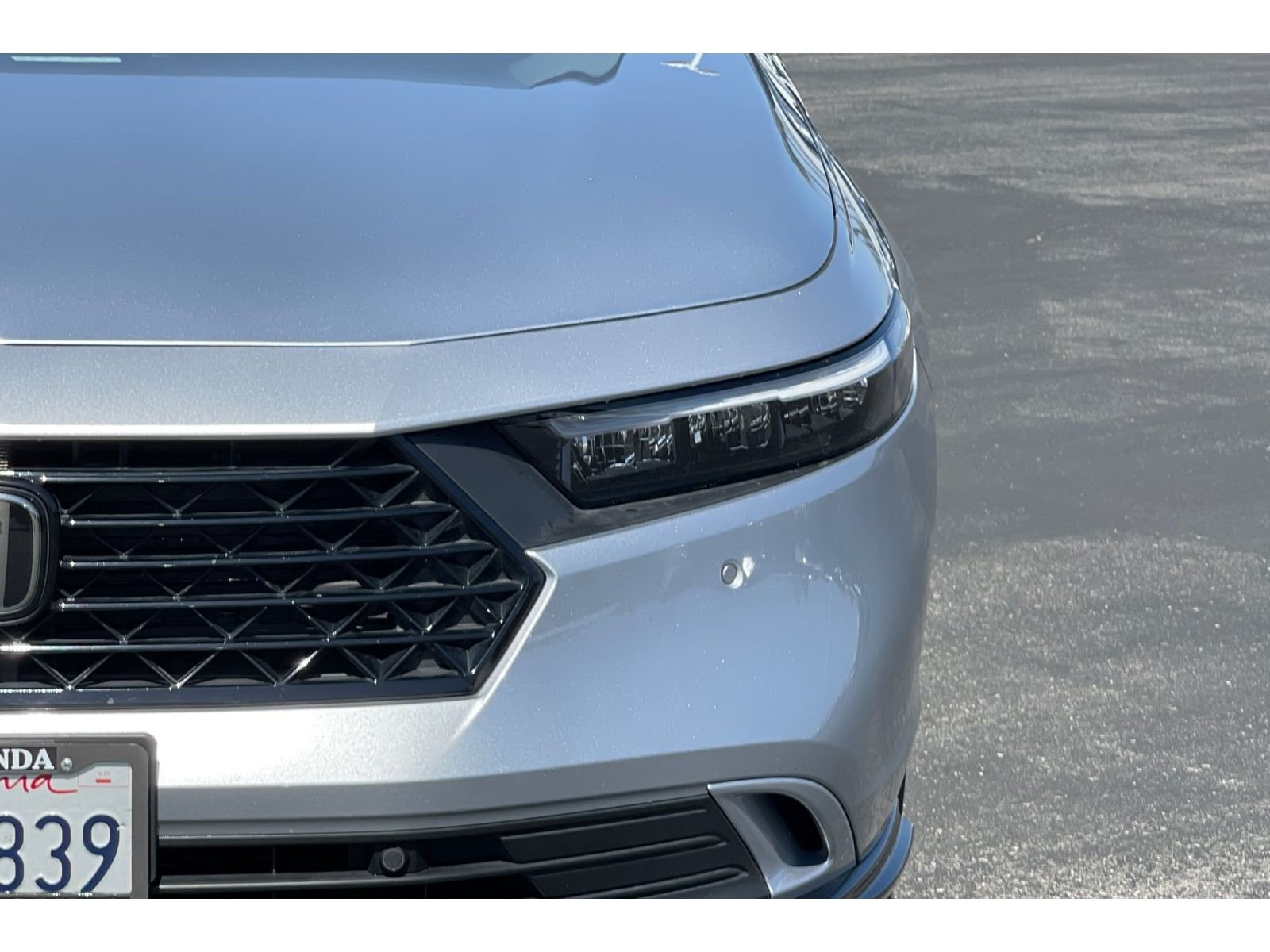 Used 2025 Solar Silver Metallic Honda EX-L image 19