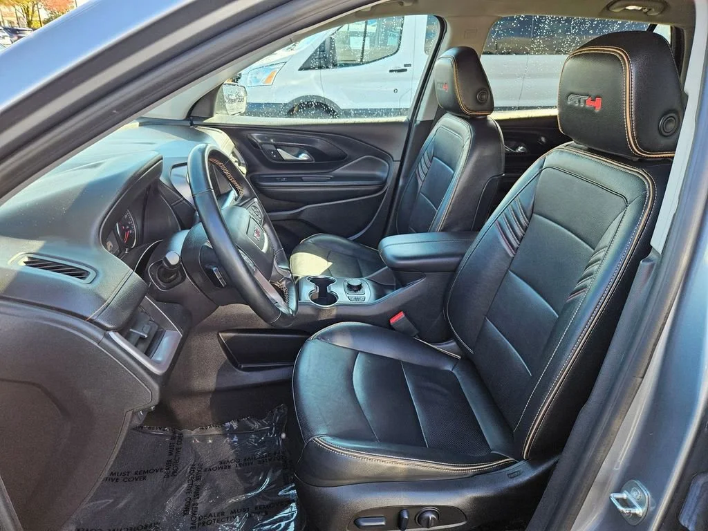 Used 2023 Sterling Metallic GMC AT4 image 22