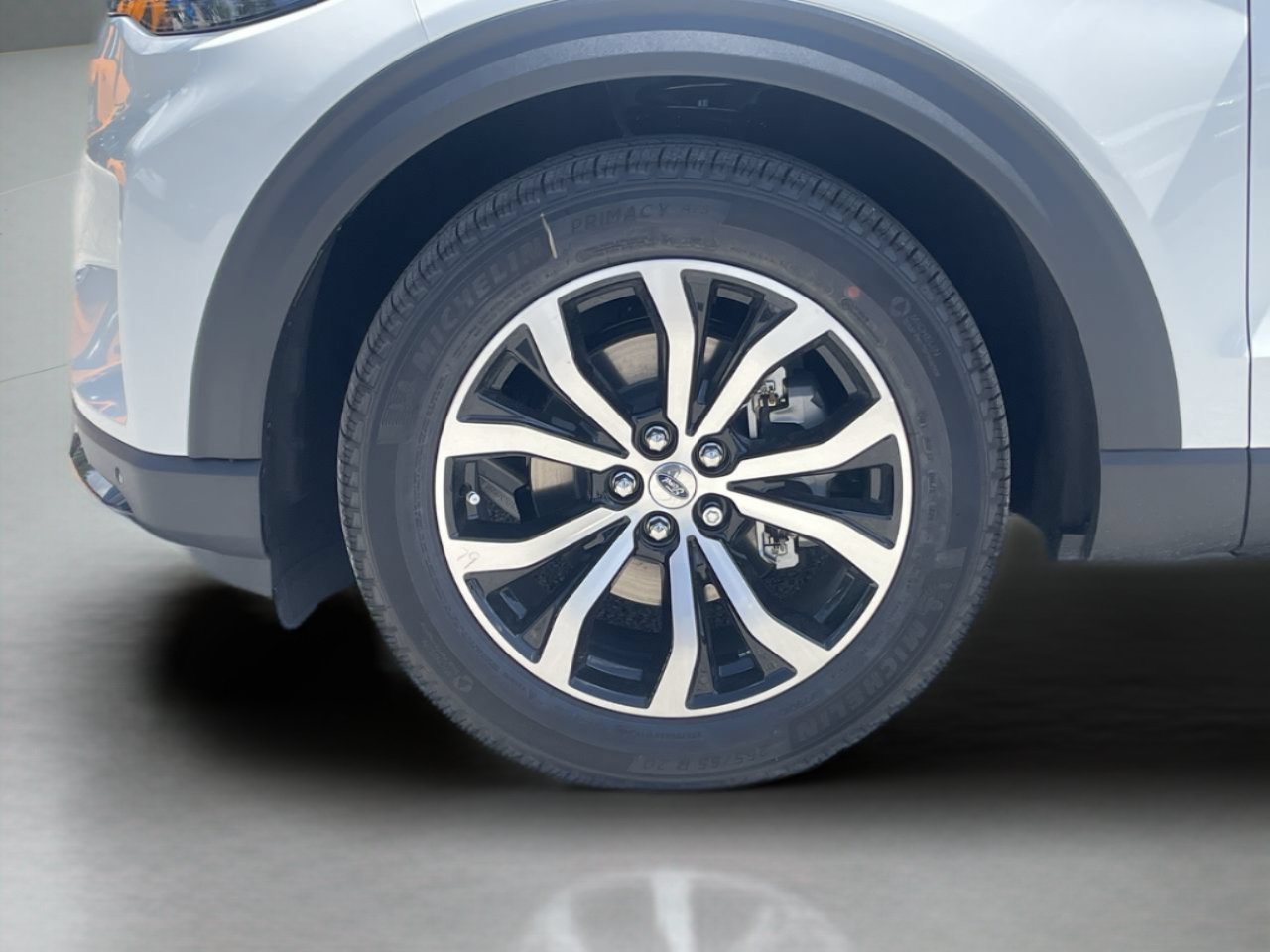 New 2026 Star White Metallic Tri-Coat Ford ST-Line image 32