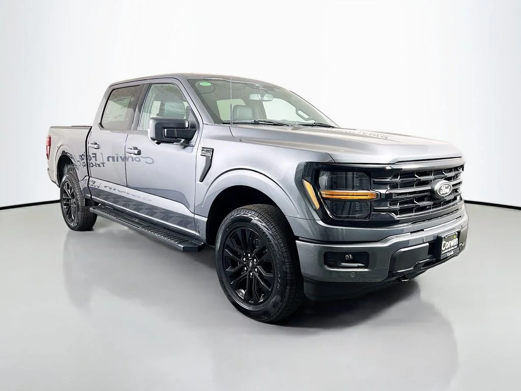 New 2026 Carbonized Gray Metallic Ford XLT image 5