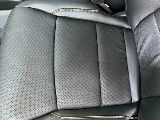 New 2026 Star White Metallic Tri-Coat Ford Lariat image 20