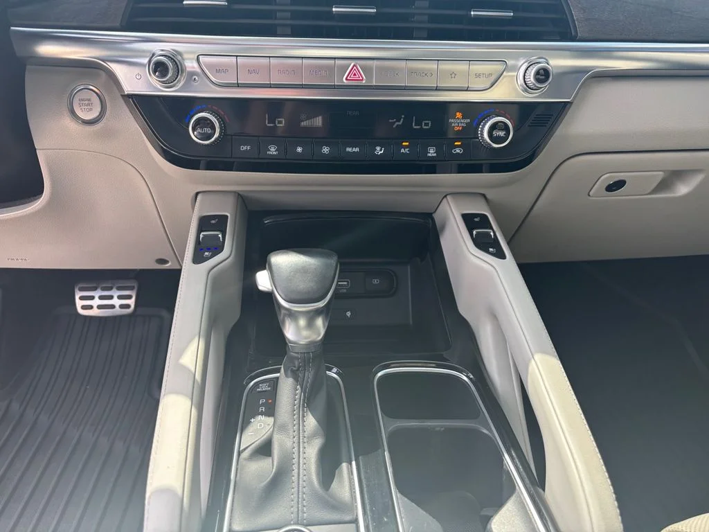 Used 2022 Purple Kia SX image 12