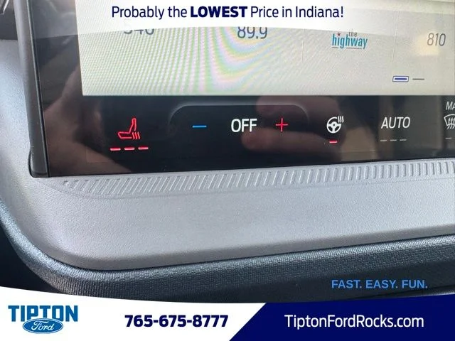 New 2025 Shadow Black Ford XLT image 12