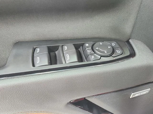 Used 2025 Red GMC AT4 image 42