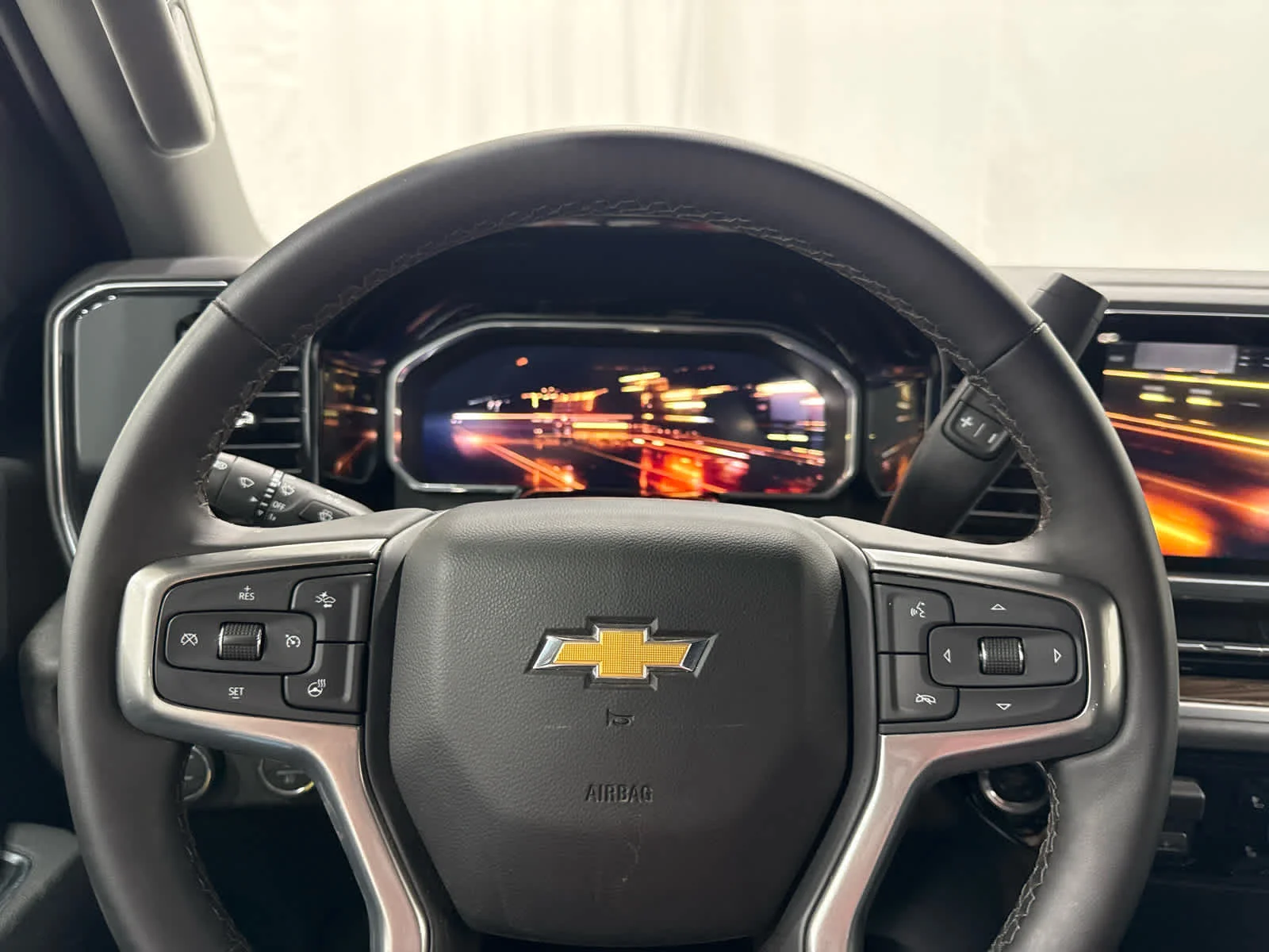 Used 2026 Summit White Chevrolet LT image 17