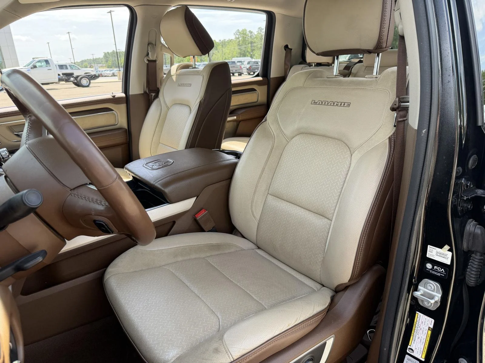 Used 2022 Diamond Black Crystal Pearlcoat Ram Laramie image 17