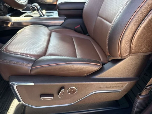 Used 2025 White Ford King Ranch image 29