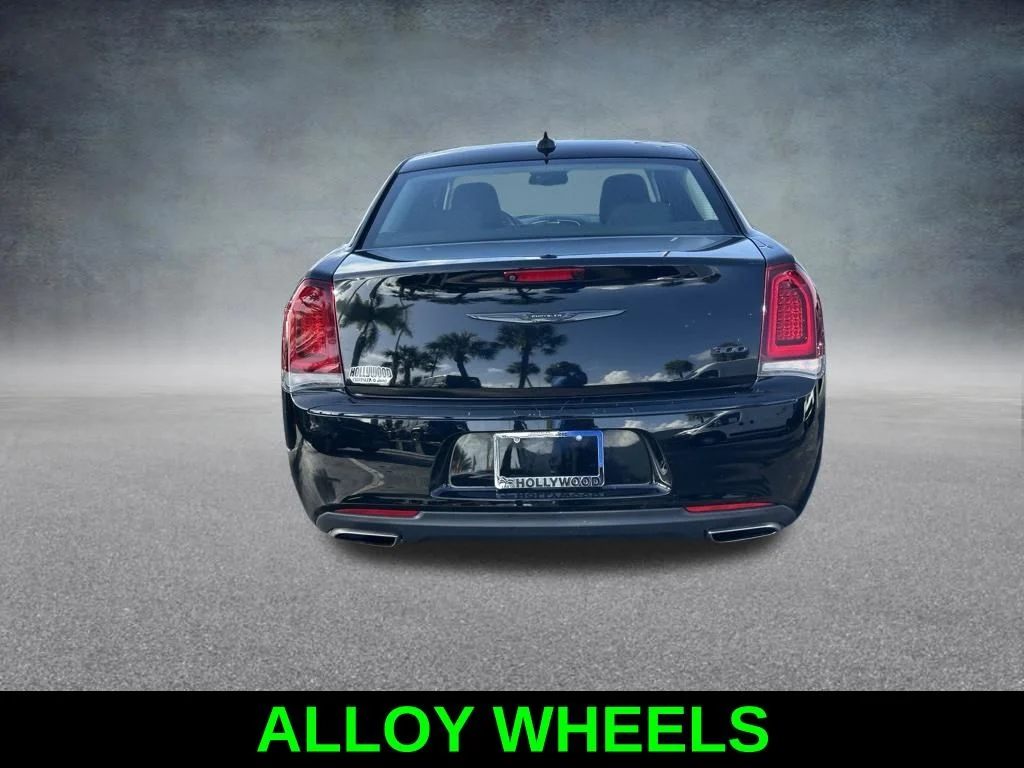 Used 2021 Black Chrysler Touring image 6