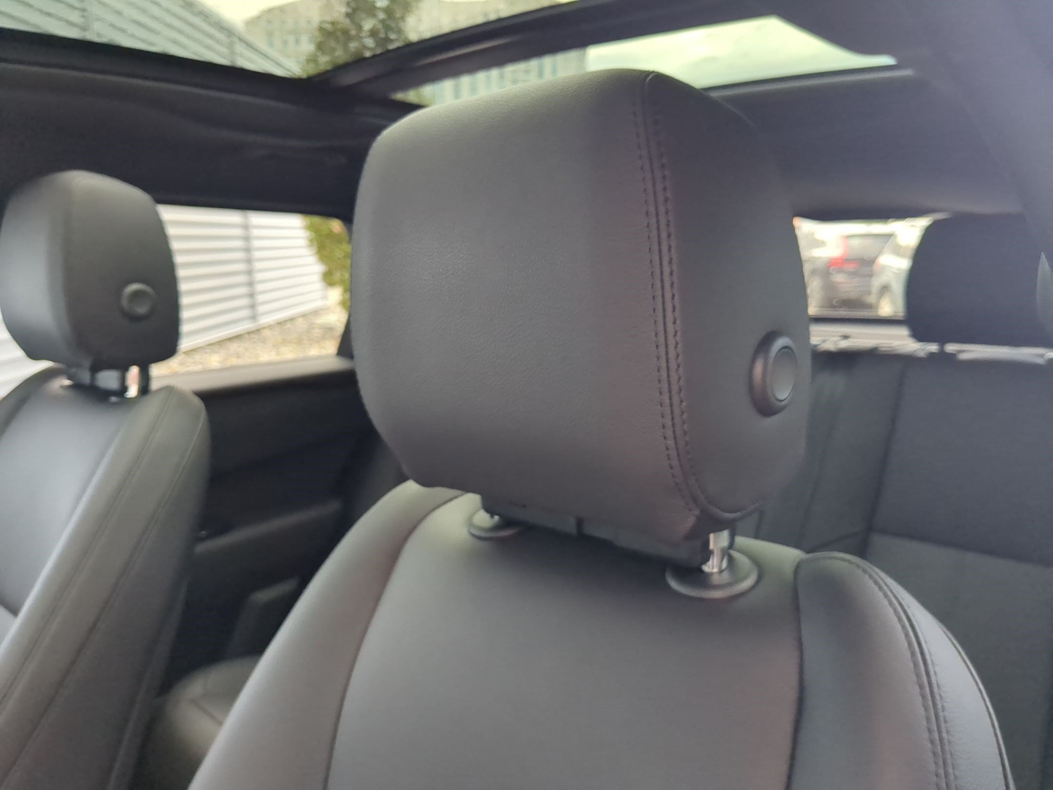 Used 2026 Santorini Black Metallic Land Rover S image 22