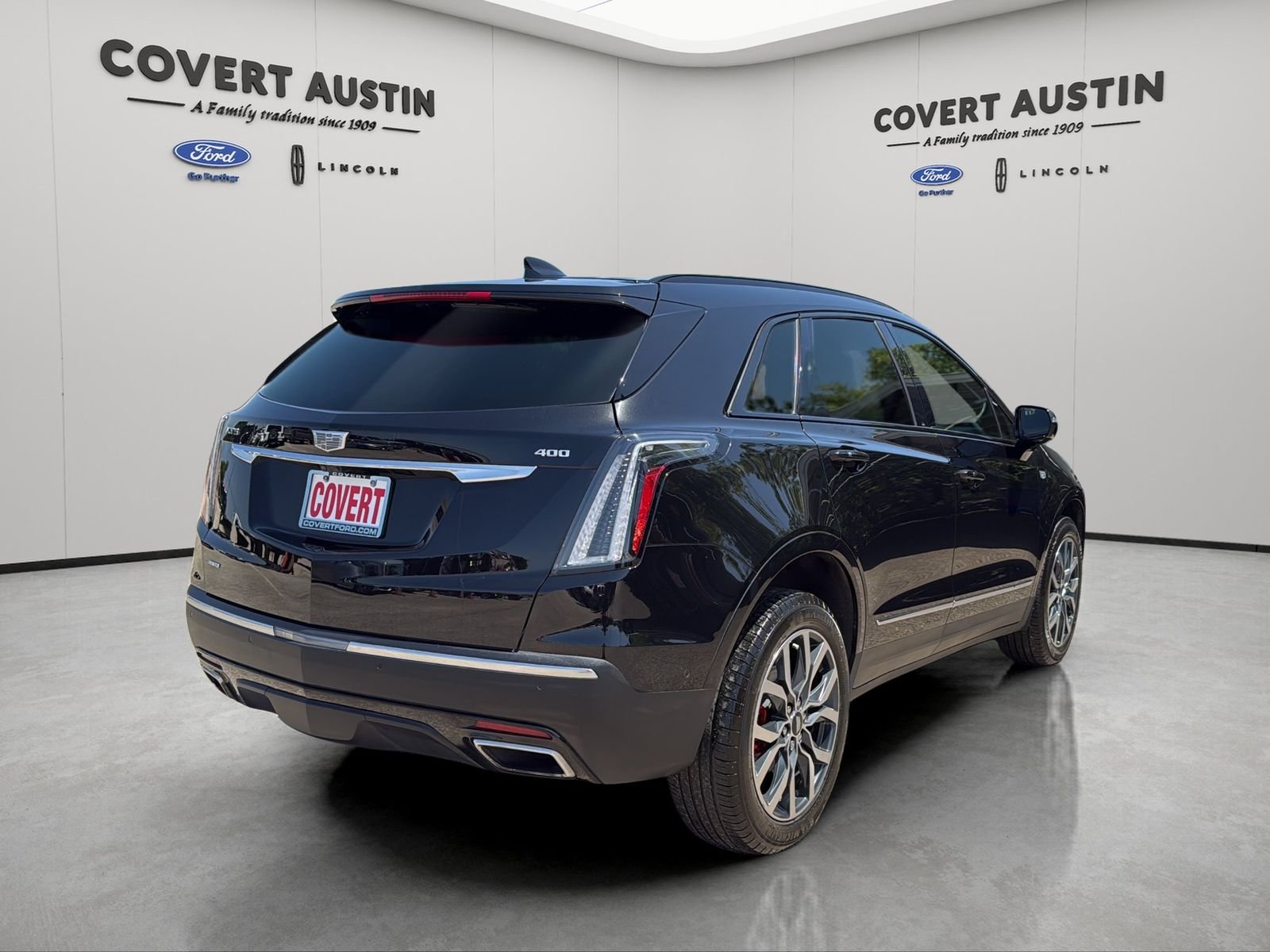 Used 2023 Black Cadillac Sport image 6
