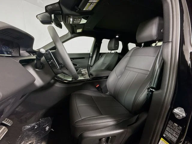 New 2026 Santorini Black Land Rover  image 11