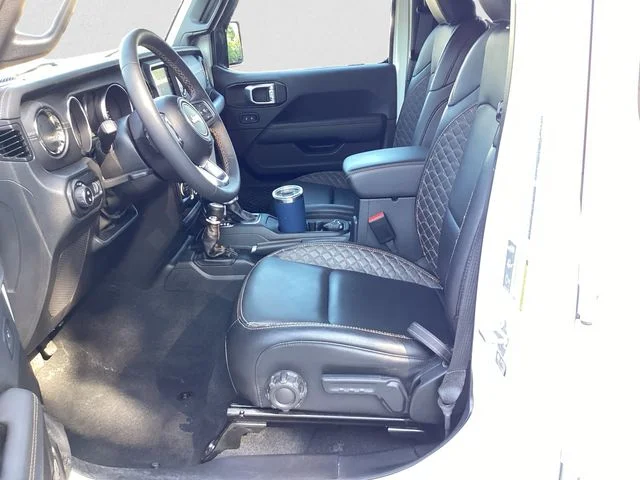 Certified Used 2023 Bright White Clearcoat Jeep Overland image 9