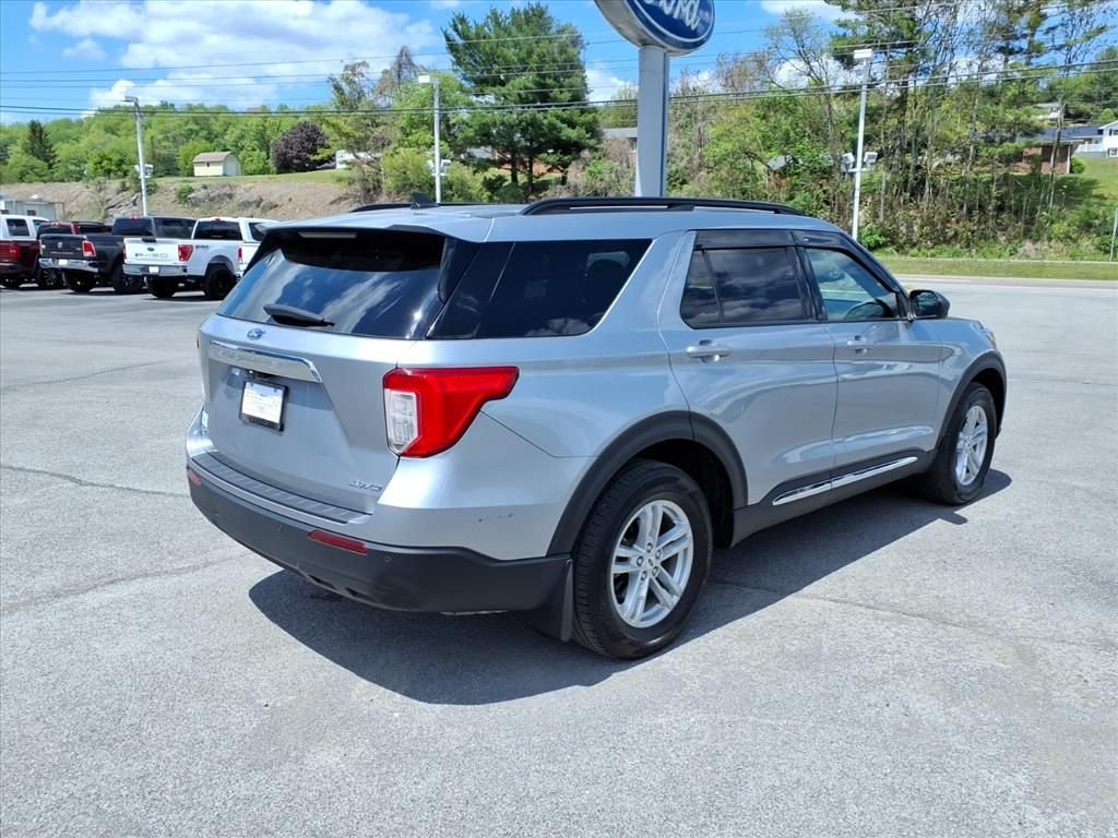 Used 2022 Silver Metallic Ford XLT image 13