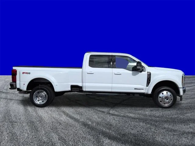 New 2026 Oxford White Ford F-450® Lariat® image 3