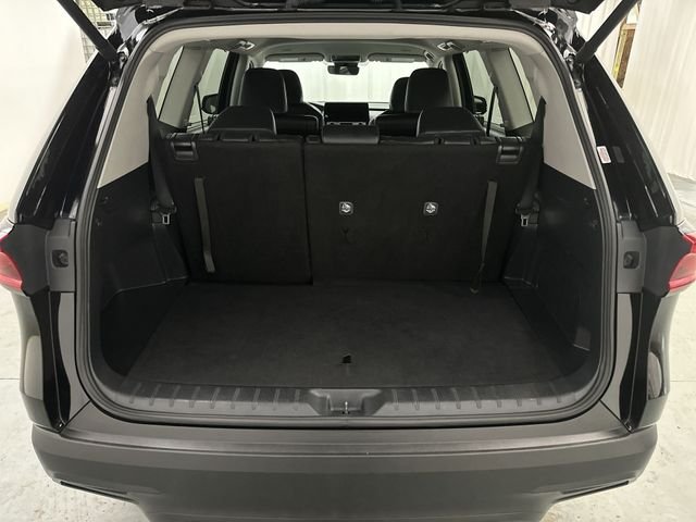 Used 2025 Black Toyota XLE image 23