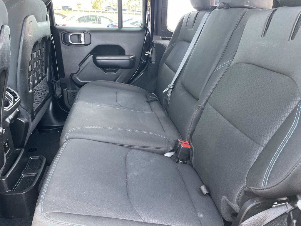 2022 Jeep Wrangler Unlimited Rubicon 4XE - Photo 28