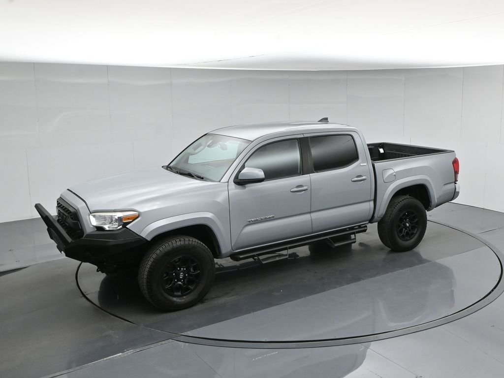 Used 2019 Gray Toyota SR5 image 39