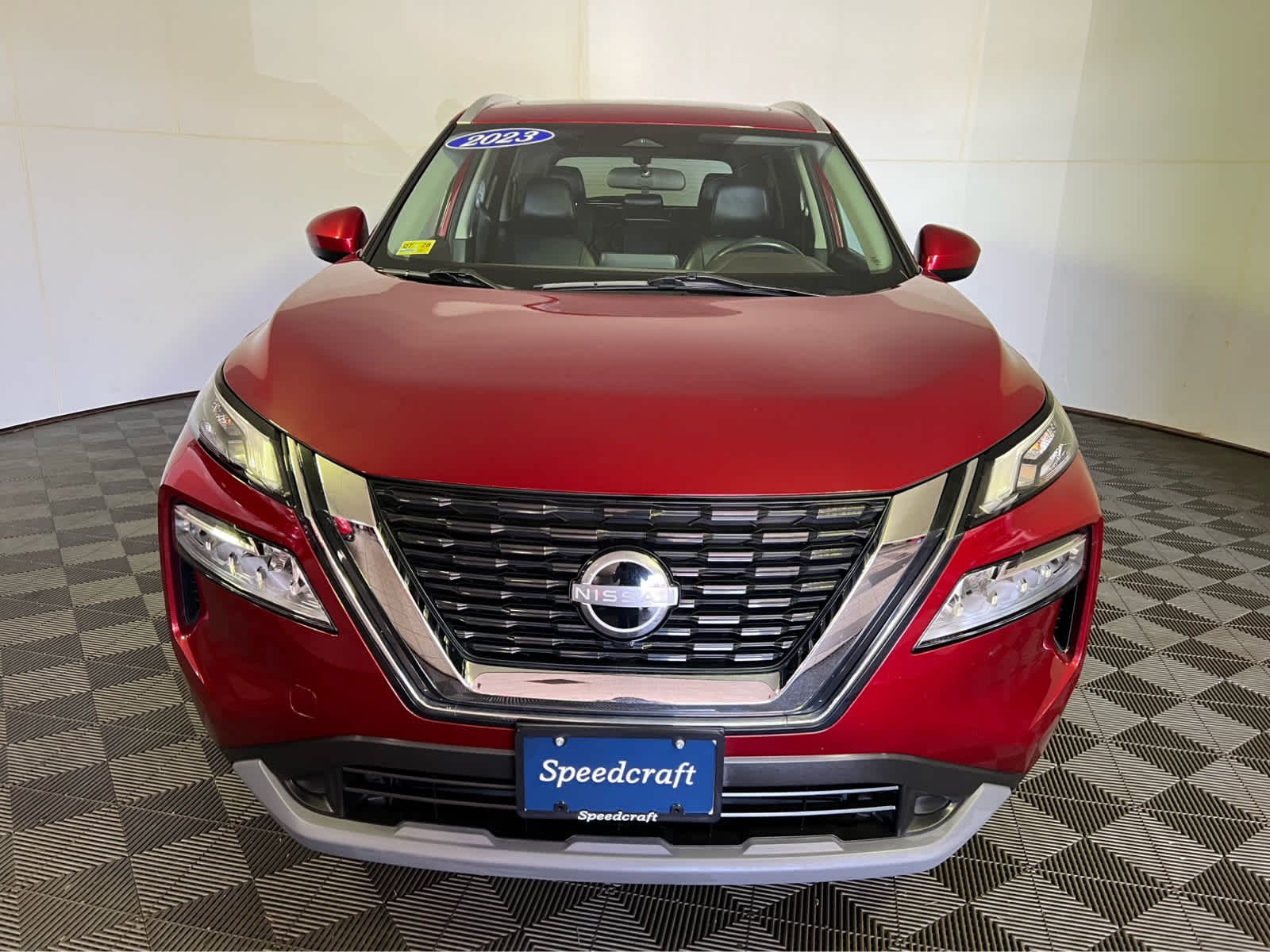 Used 2023 Scarlet Ember Tintcoat Nissan SV image 2