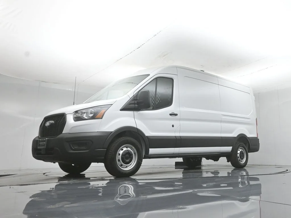 New 2026 Oxford White Ford Base image 43