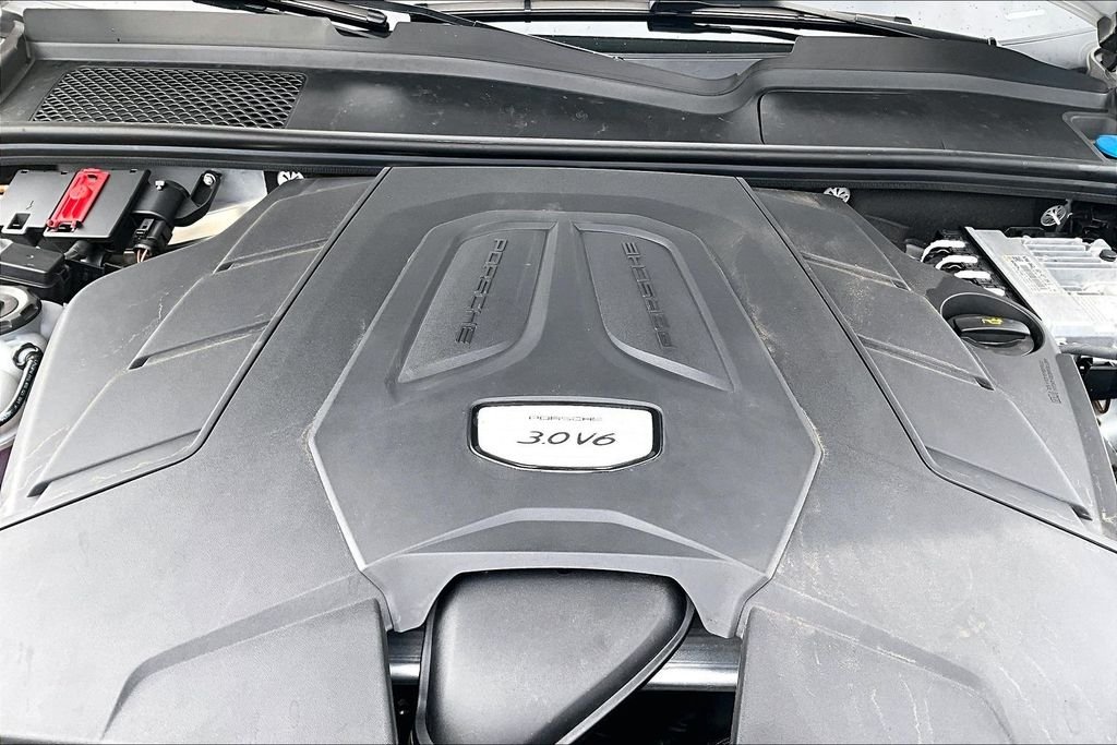 Used 2023 White Porsche Platinum Edition image 9