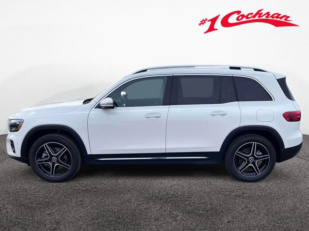 New 2026 Polar White Mercedes-Benz GLB 250 image 10
