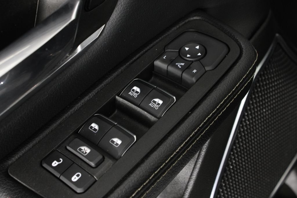 2025 RAM Ram 1500 Pickup Laramie - Photo 19