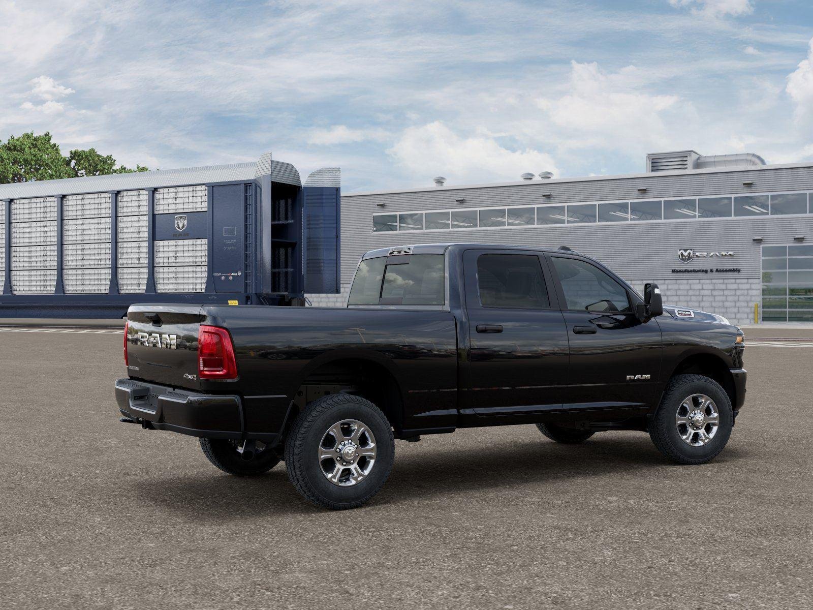 New 2026 Diamond Black Crystal Pearl-Coat Exterior Paint RAM Big Horn image 4